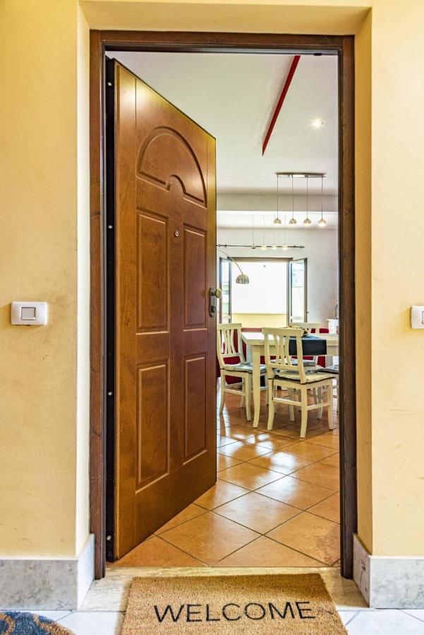 Relax Apartment Ladispoli Bagian luar foto